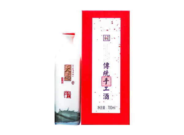 沈阳抱龙山牌大禹黄酒回收大禹二十年陈酿手工冬酿20年传统手工酒